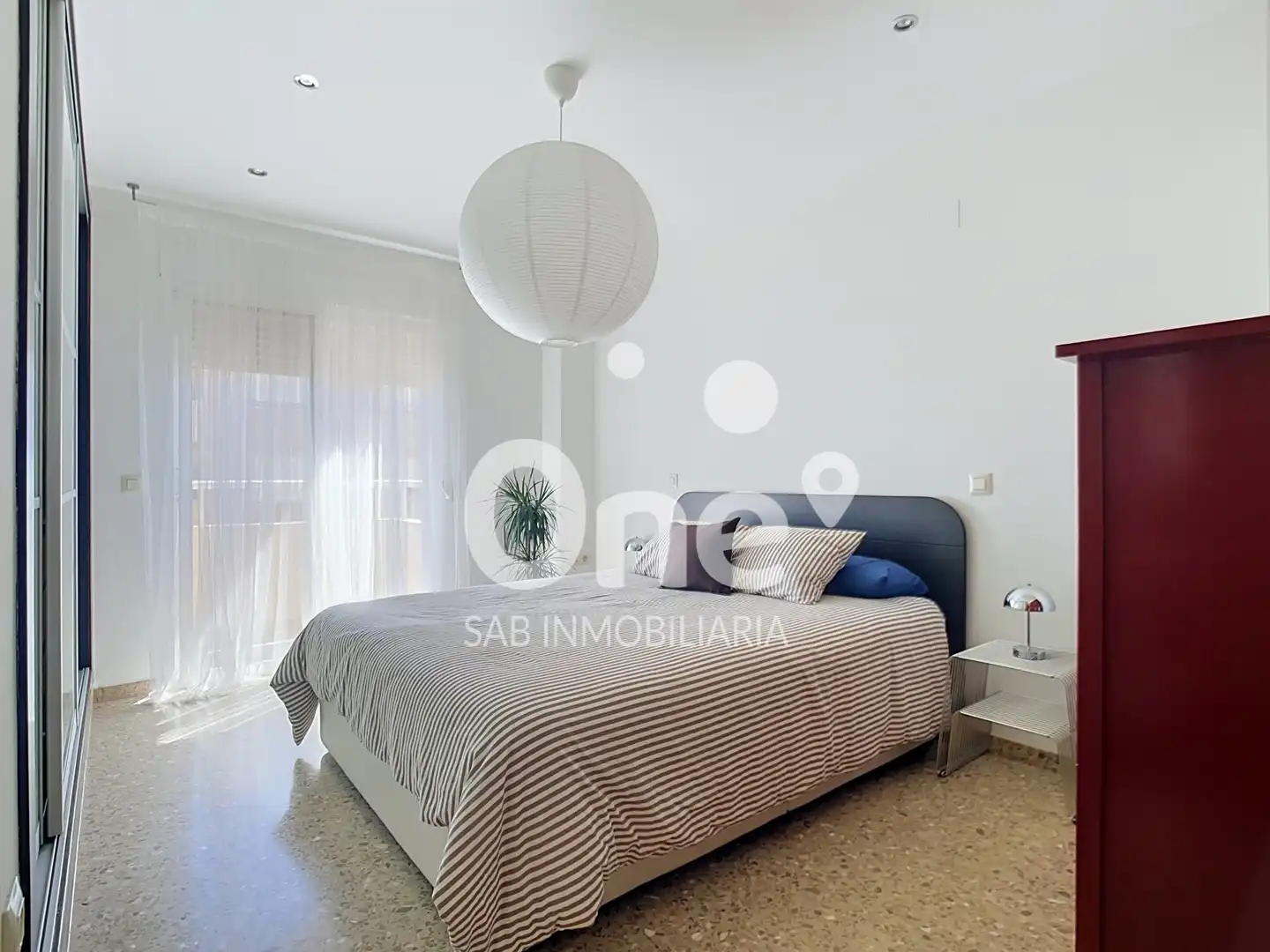 Habitación de Piso en venta en La Pobla de Vallbona con Aire acondicionado, Trastero y Horno