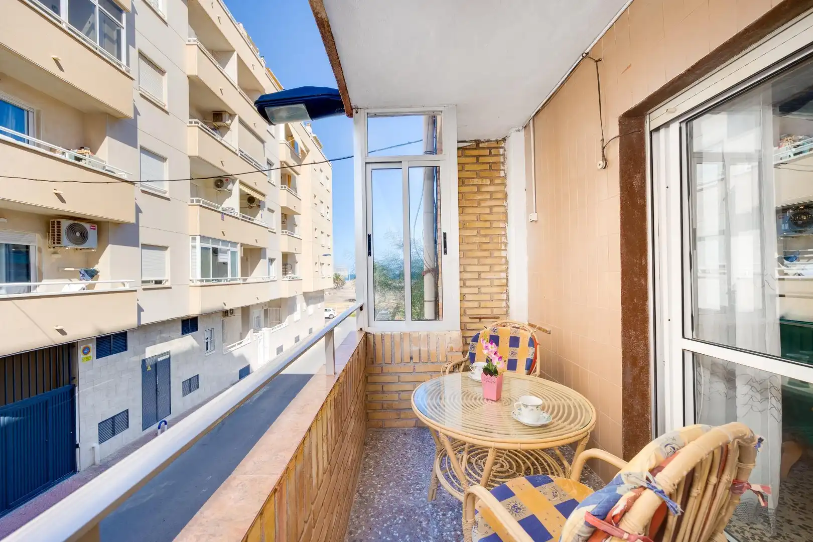 Terrasse von Wohnungen zum Verkauf in Torrevieja mit Terrasse, Möbliert und Balkon