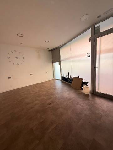 Local comercial en Alquiler en Can Vidalet