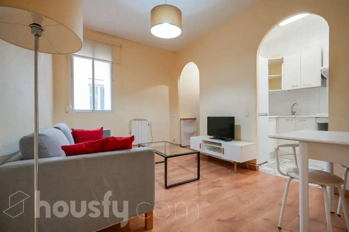 Living room of Flat for sale in Madrid  with Heating and Furnished