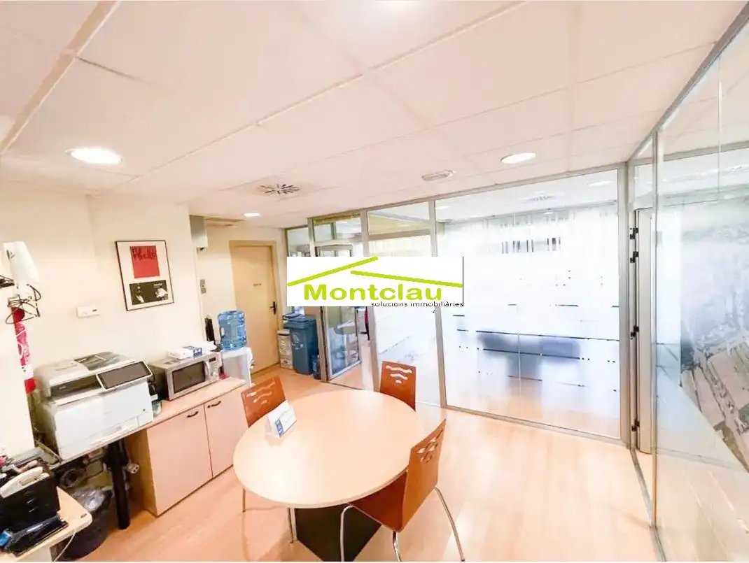 Office for rent in Mollet del Vallès  with Air Conditioner