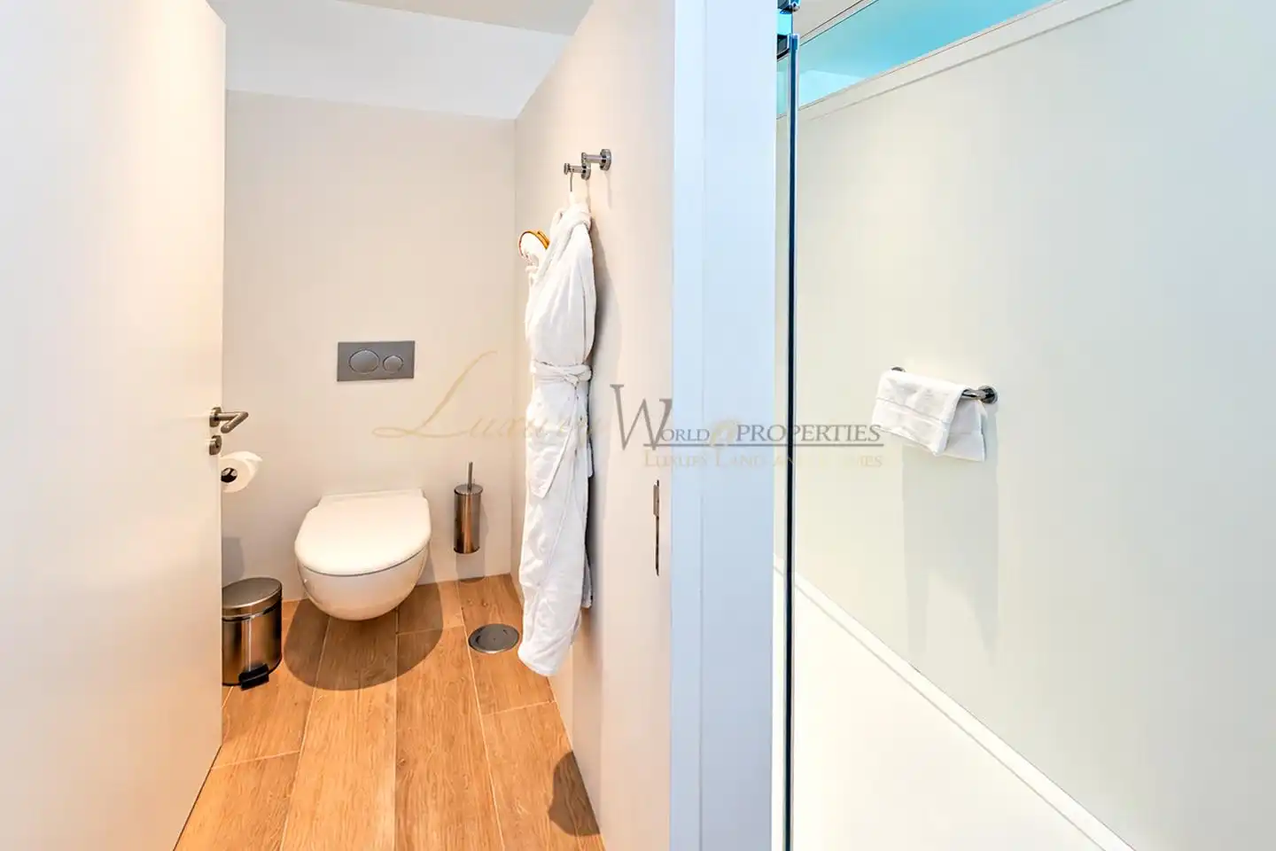 Bathroom of Houses for sale in Abama
