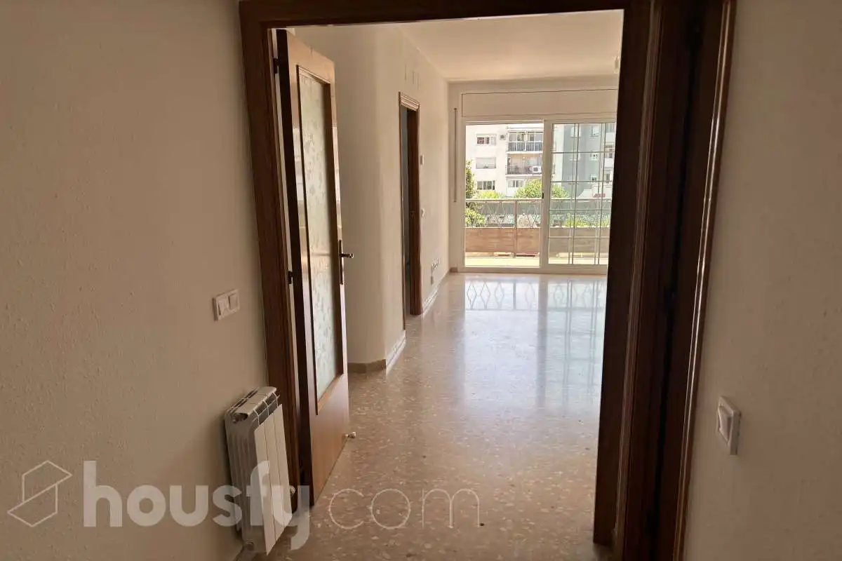 Flat for rent in Terrassa  with Heating, Terrace and Storage room