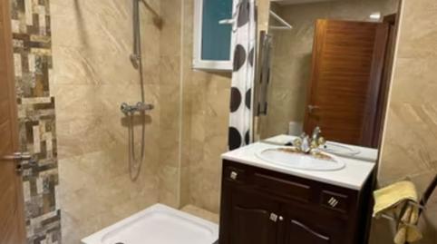 Foto 3 de Piso de alquiler en Avenida Granada, San Ildefonso - Catedral,  Jaén Capital