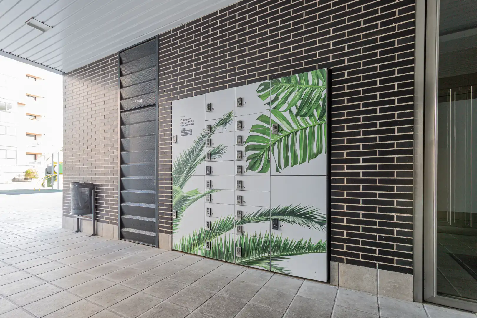 Außenansicht von Wohnung zum Verkauf in Madrid mit Heizung, Terrasse und Abstellraum