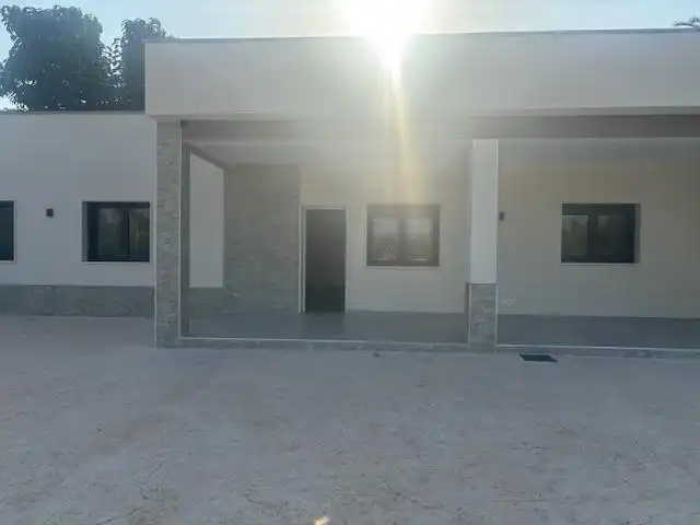Vista exterior de Casa o xalet de lloguer en Elche / Elx amb Aire condicionat, Traster i Moblat
