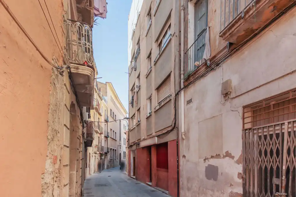 Flat for sale in C/ de Montcada