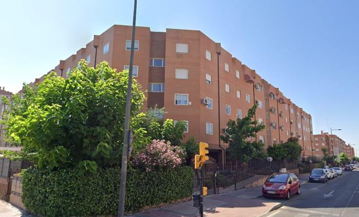 Foto 1 de Garaje en venta en Parla Este, Madrid