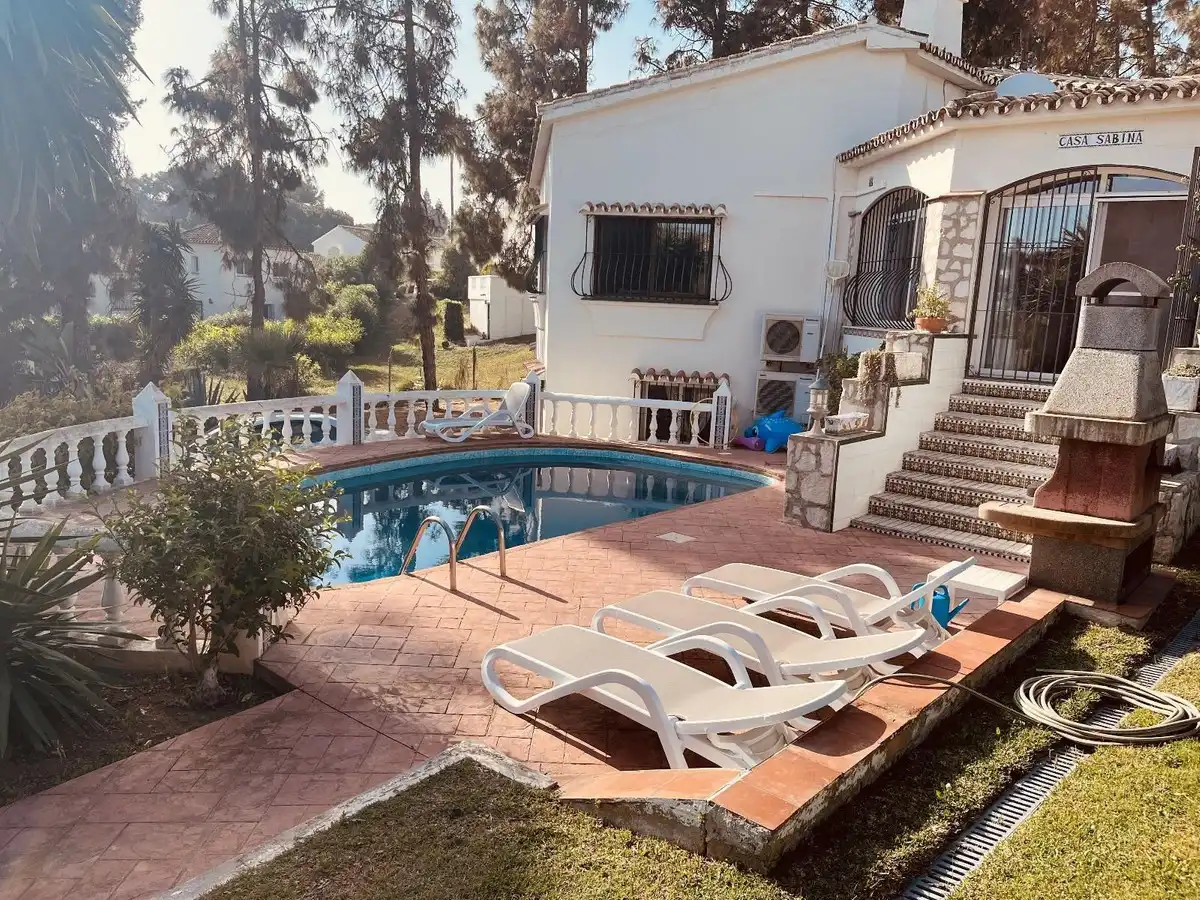 Casa con piscina en venta en El Faro de Calaburra - Chaparral, imagen 2