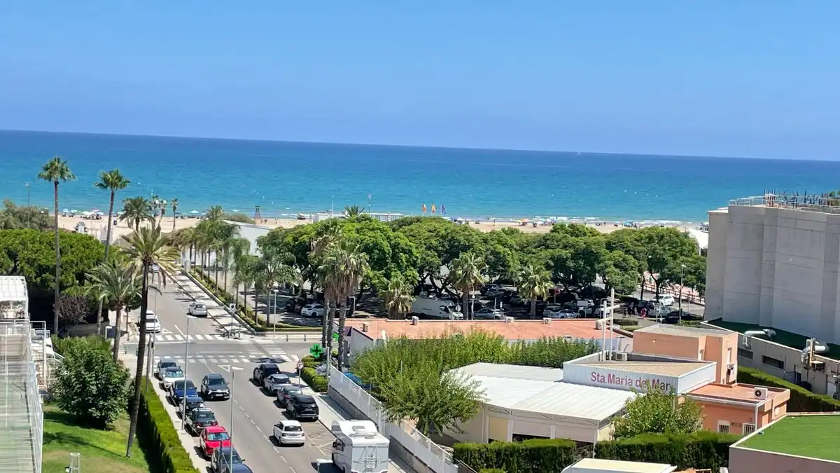 Außenansicht von Wohnung zur Miete in Canet d'En Berenguer mit Klimaanlage, Heizung und Privatgarten