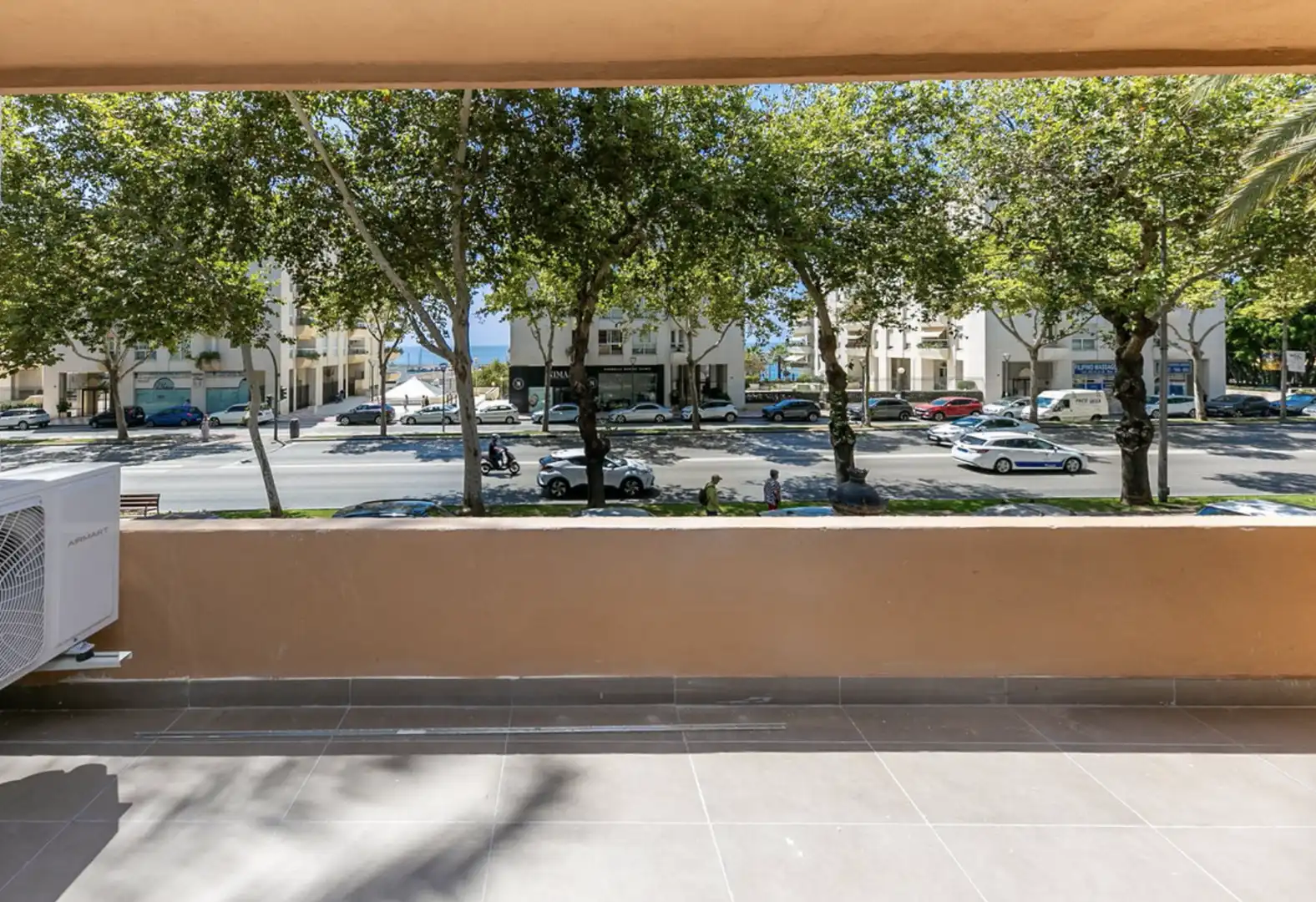 Vista exterior de Apartamento en venta en Marbella con Aire acondicionado, Calefacción y Terraza