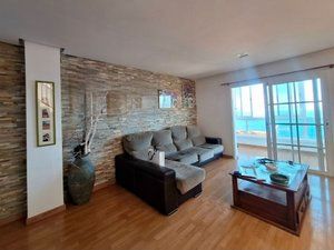 Sala de estar de Casa adosada en venta en El Rosario con Terraza, Trastero y Balcón