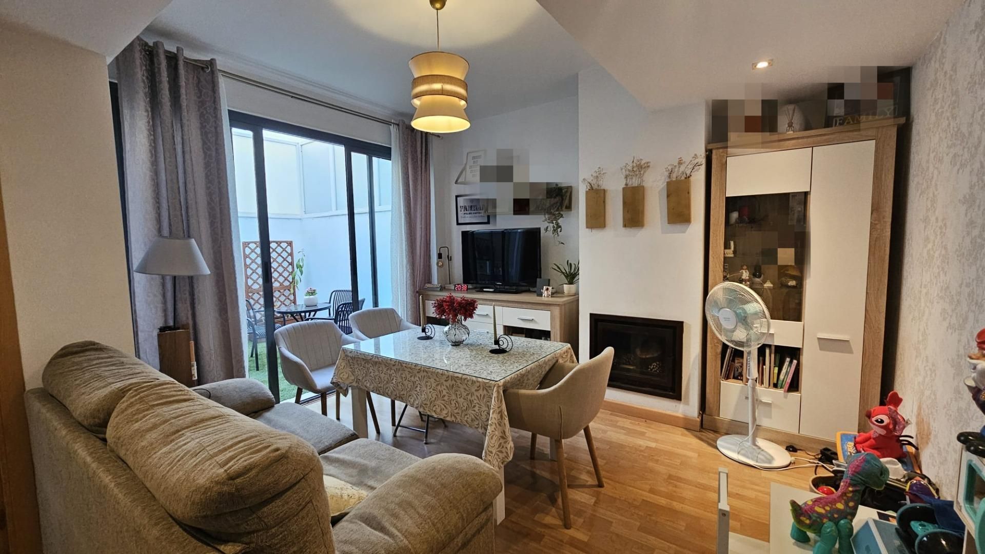 Sala d'estar de Casa o xalet en venda en  Córdoba Capital amb Aire condicionat, Calefacció i Terrassa