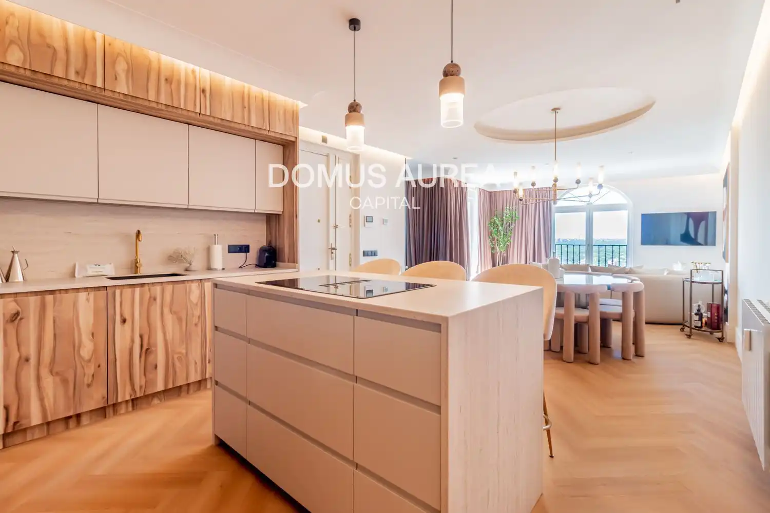 Kitchen of Attic for rent in Madrid  with Air Conditioner, Heating and Parquet flooring