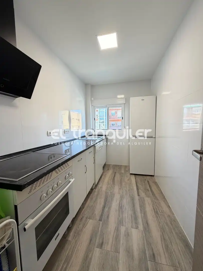 Küche von Wohnung zur Miete in Madrid mit Klimaanlage, Möbliert und Waschmaschine