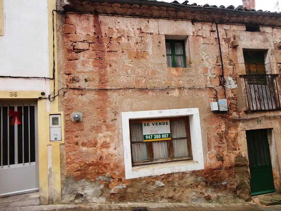 Exterior view of Houses for sale in Salas de los Infantes  with Heating and Furnished