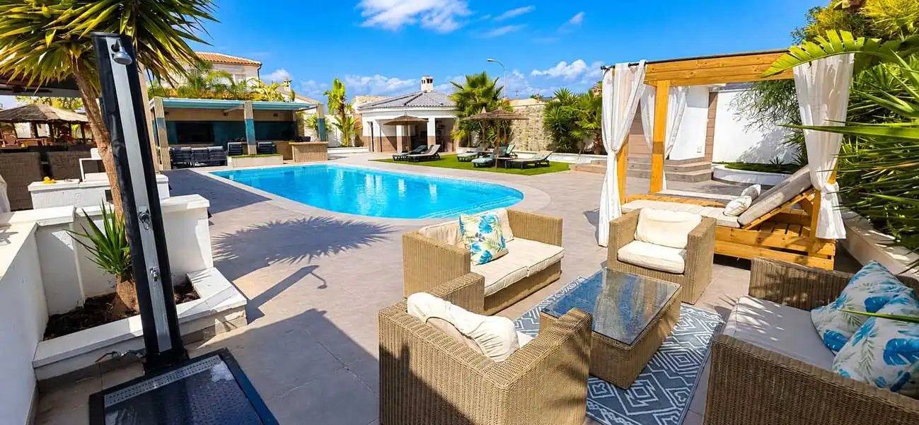 Casa con piscina en venta en Centro, imagen 3