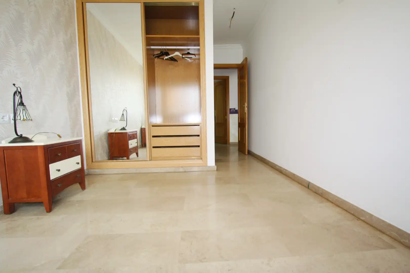 Piso en venta en Albacete con Calefacción, Trastero y Amueblado