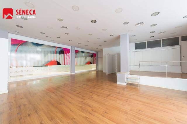 Local comercial en Alquiler en ALMAZARA en Fuente Palmera