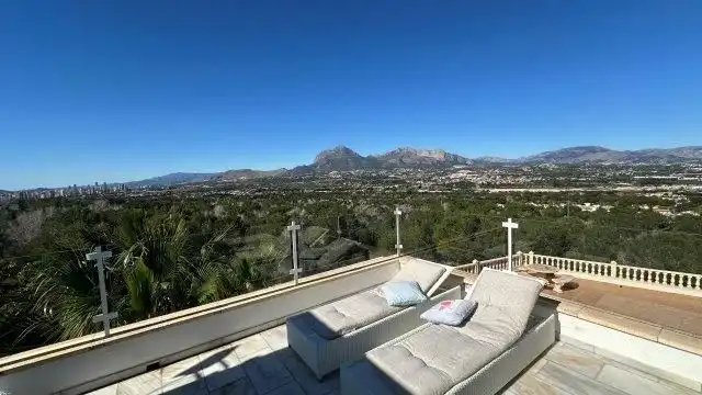 Chalet con piscina en venta en VERDEROL, imagen 11