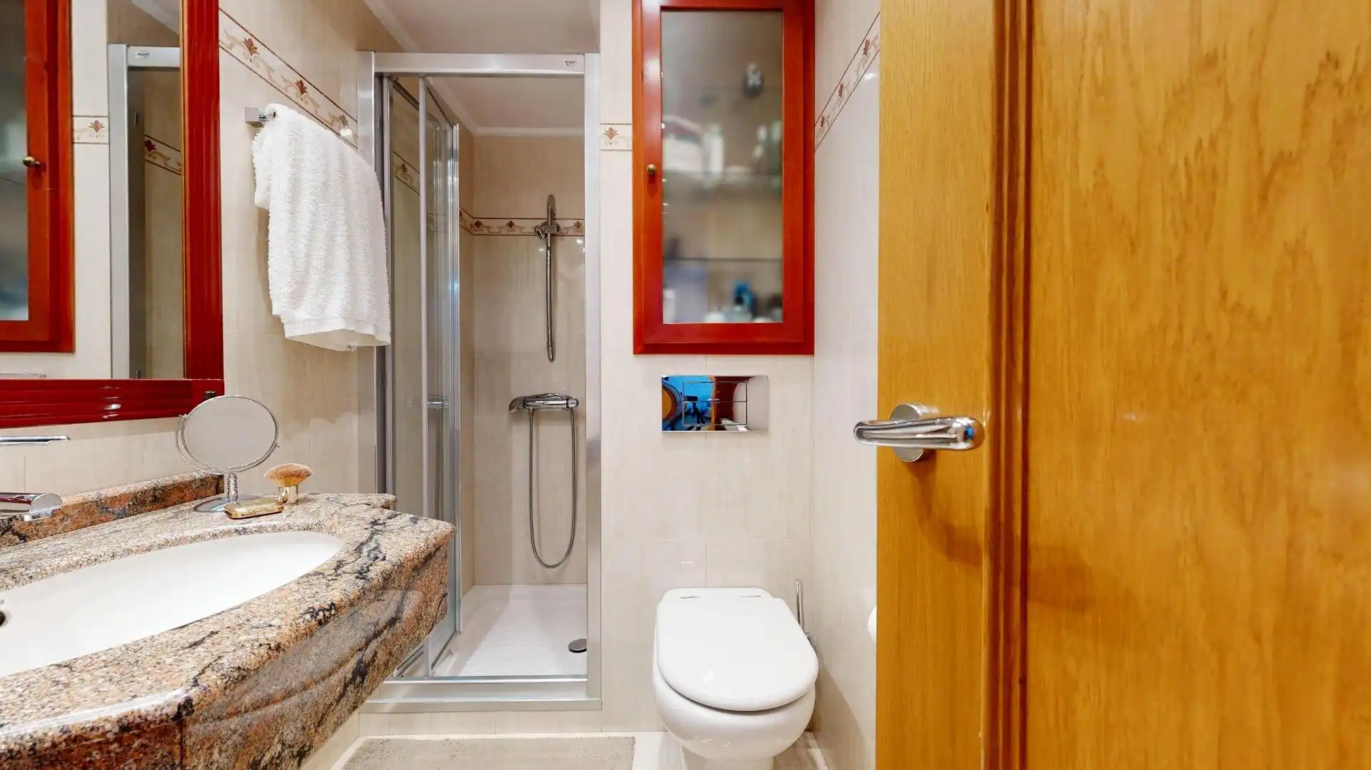 Bathroom of Flat for sale in Bilbao   with Heating and Balcony