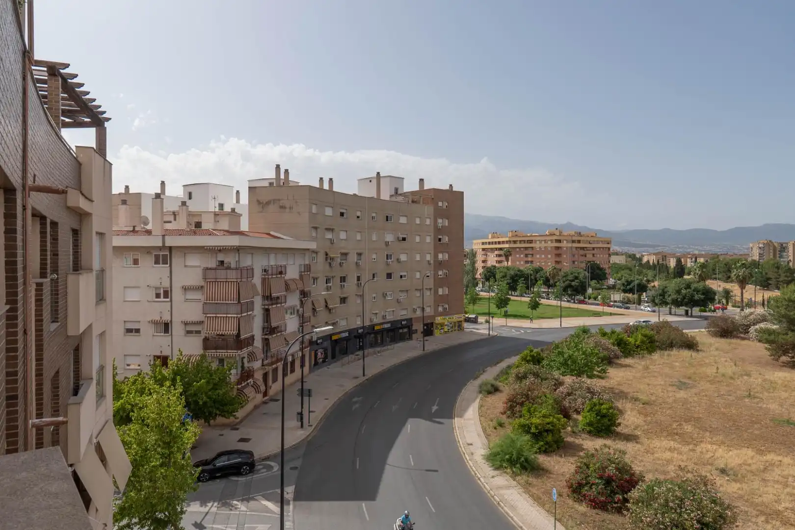 Exterior view of Flat for sale in Granada  with Air Conditioner, Furnished and Balcony