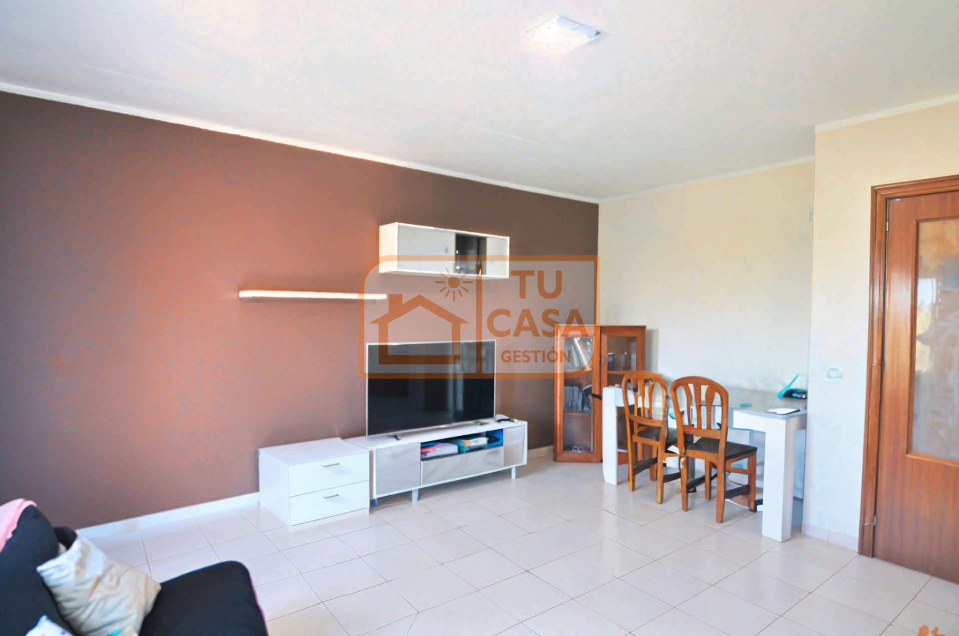 Living room of Flat for sale in Malpartida de Cáceres  with Terrace, Storage room and Furnished