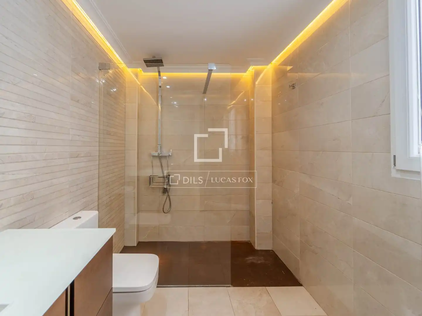Badezimmer von Wohnung zum Verkauf in Valencia mit Klimaanlage, Heizung und Möbliert