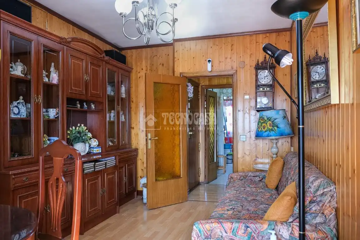 Sala d'estar de Pis en venda en Madrid amb Terrassa i Piscina comunitària