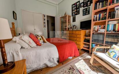 Bedroom of Flat for sale in Vigo   with Heating, Terrace and Storage room