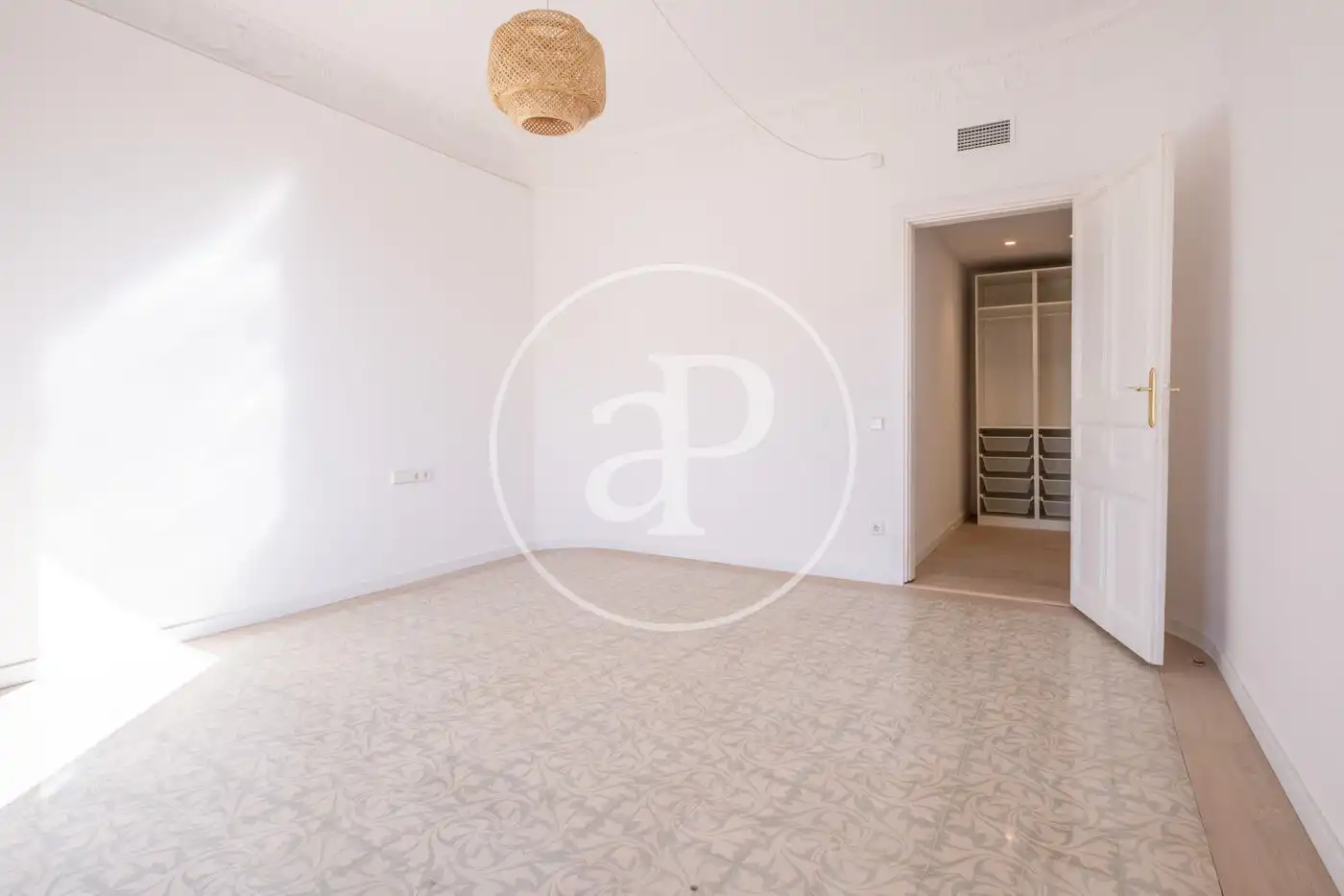 Living room of Flat for rent in Barcelona  with Air Conditioner, Heating and Balcony