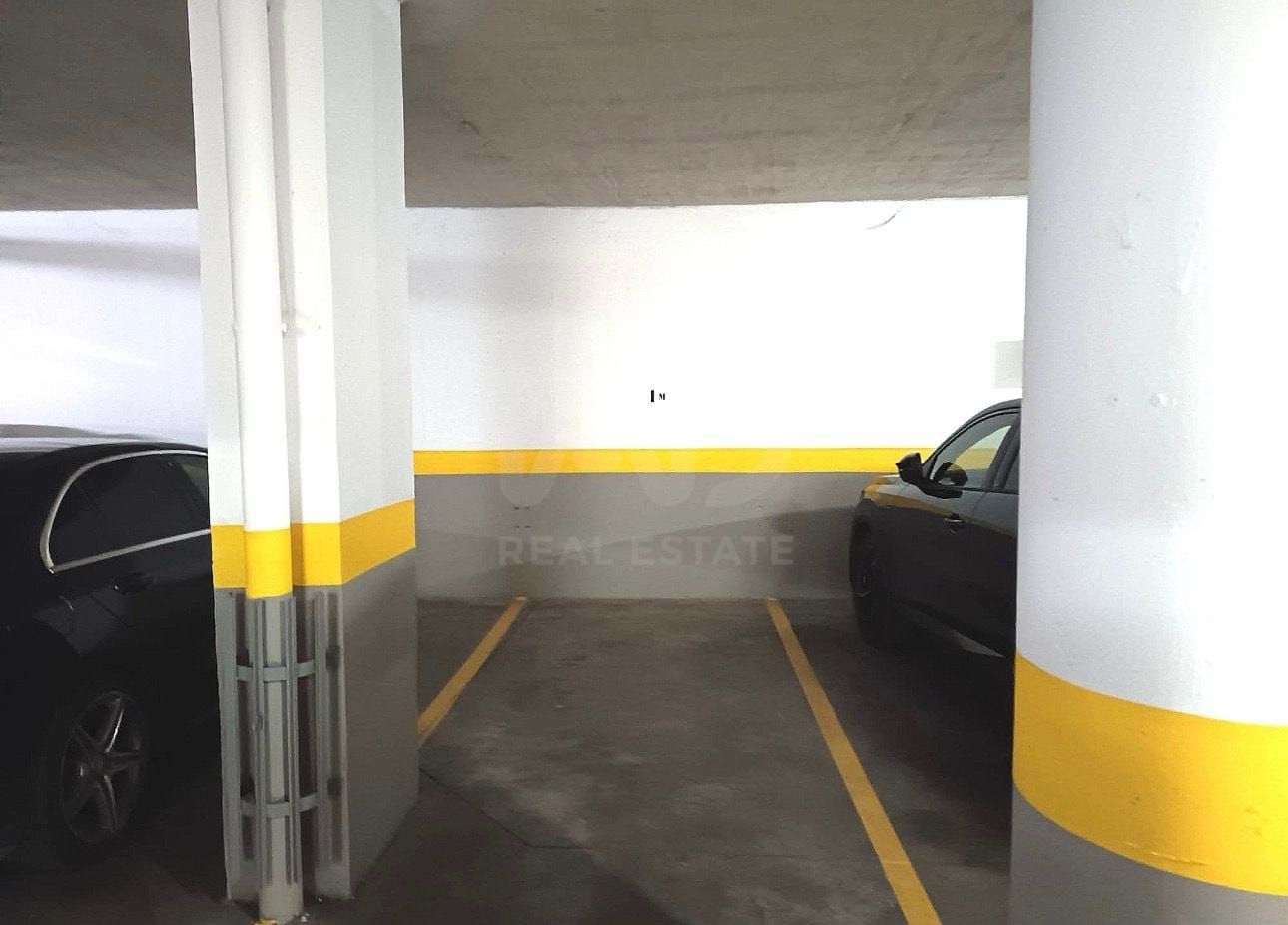 Garage for sale in Pacífico