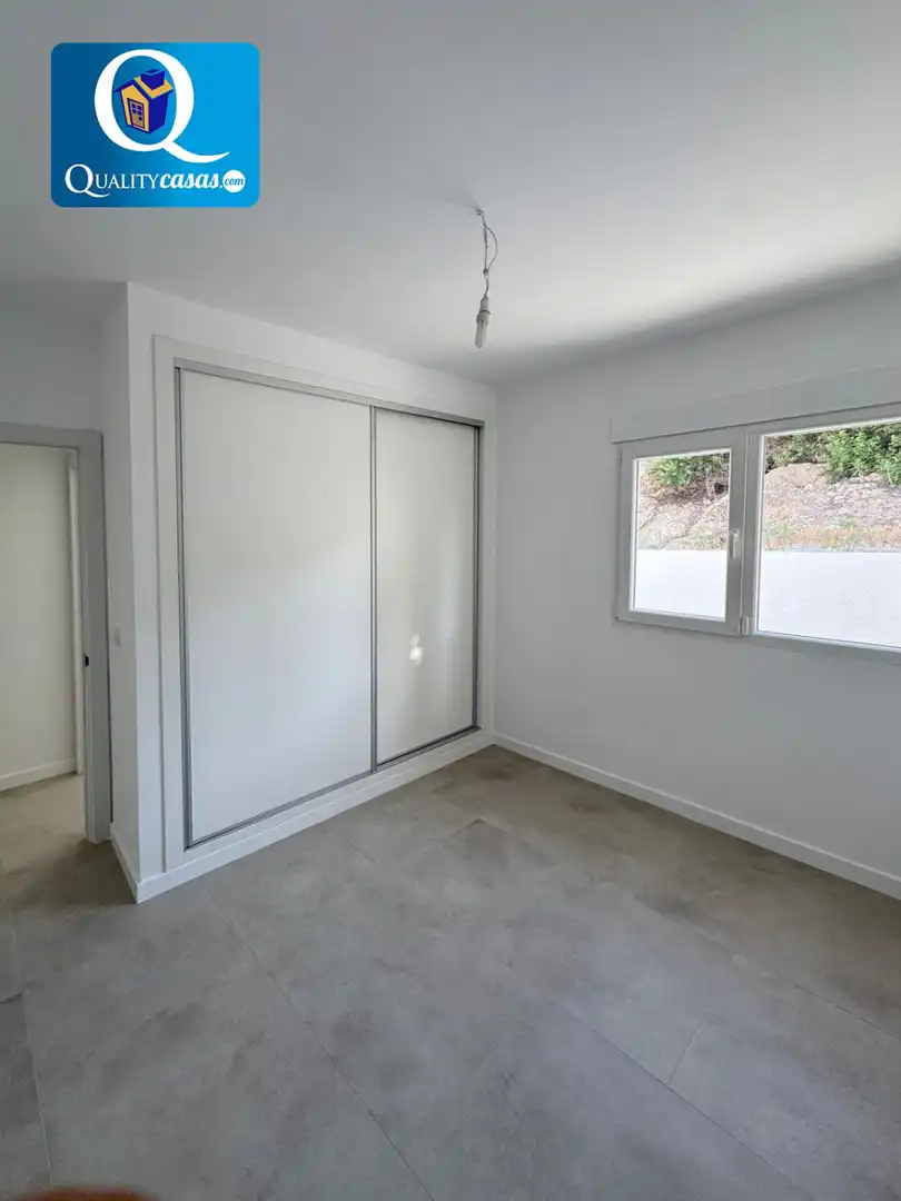 Bedroom of Detached homes for sale in El Campello  with Air Conditioner, Heating and Terrace