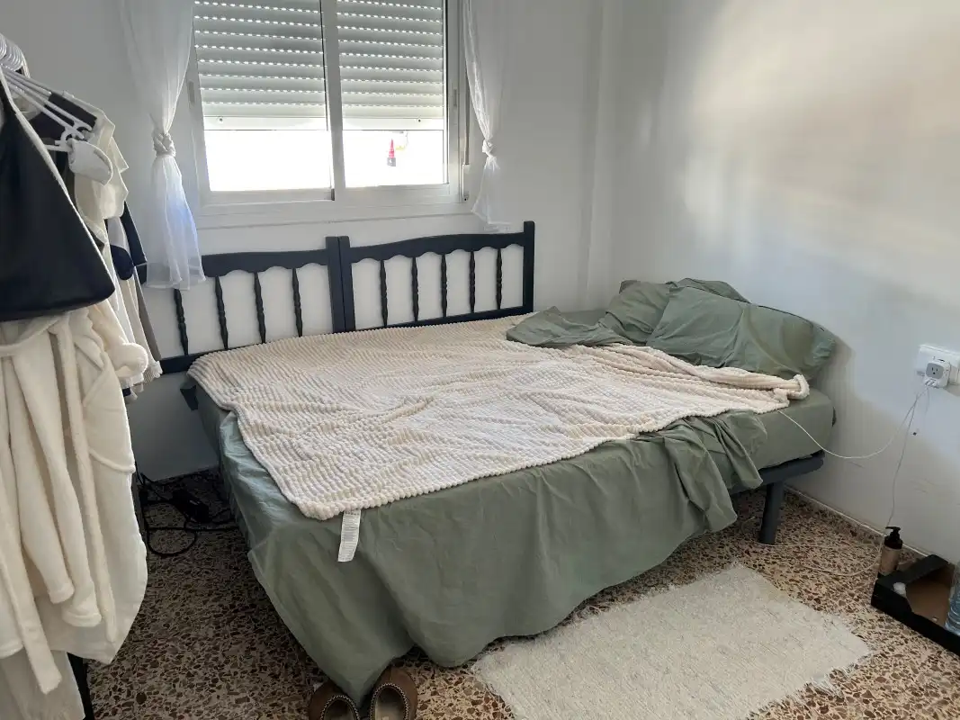 Habitación de Ático en venta en Gandia con Aire acondicionado, Terraza y Amueblado