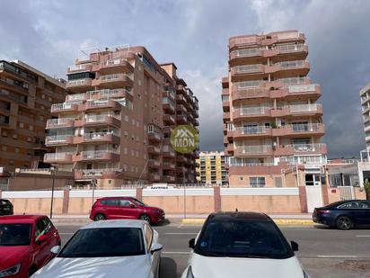 Vista exterior de Pis en venda en Oropesa del Mar / Orpesa amb Piscina, Moblat i Forn