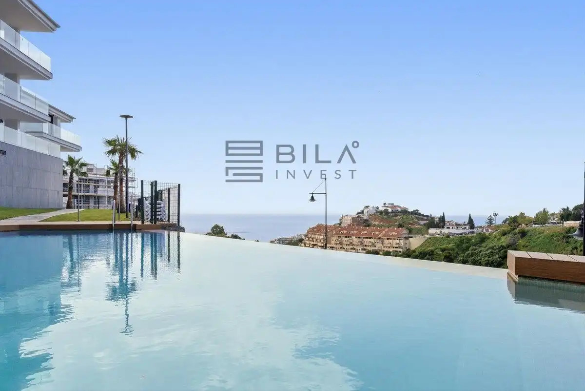Piso con piscina en venta en Lomas del Higueron