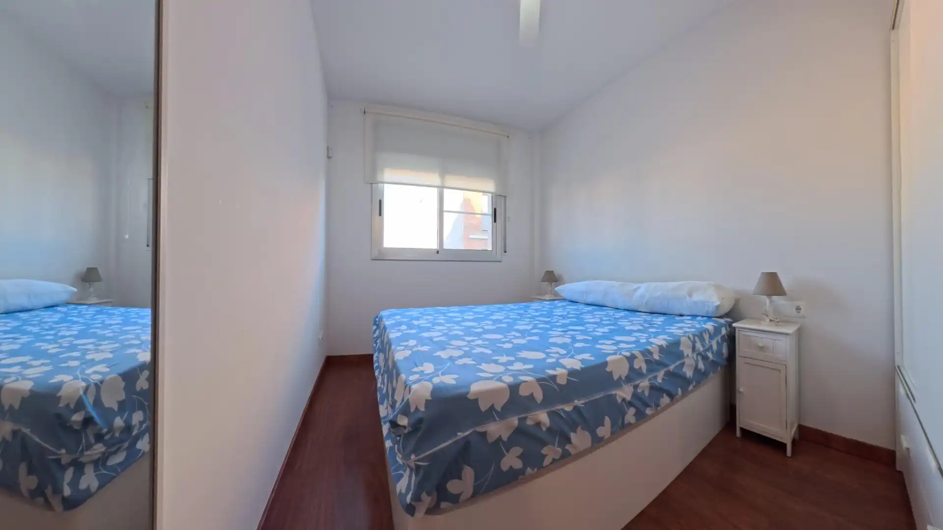 Bedroom of Flat for rent in Deltebre  with Parquet flooring
