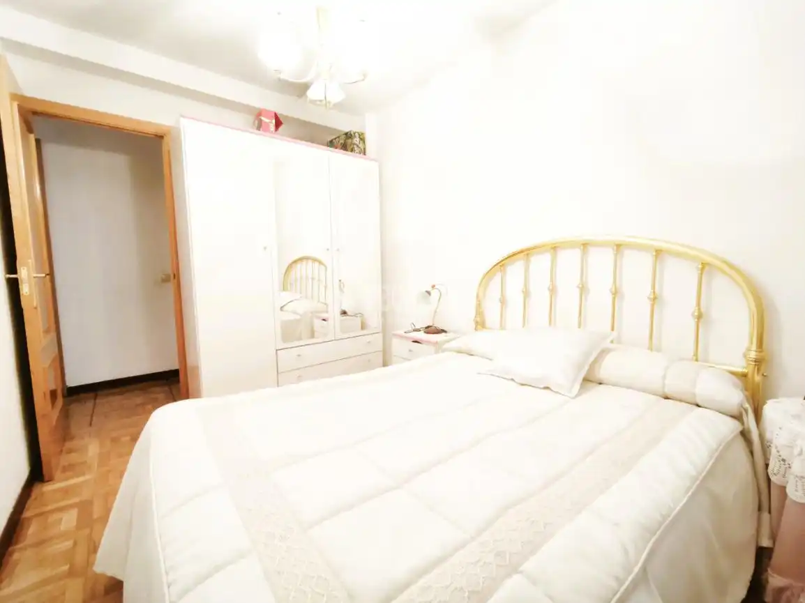 Piso con ascensor en venta en Villafontana - Estoril I, imagen 13