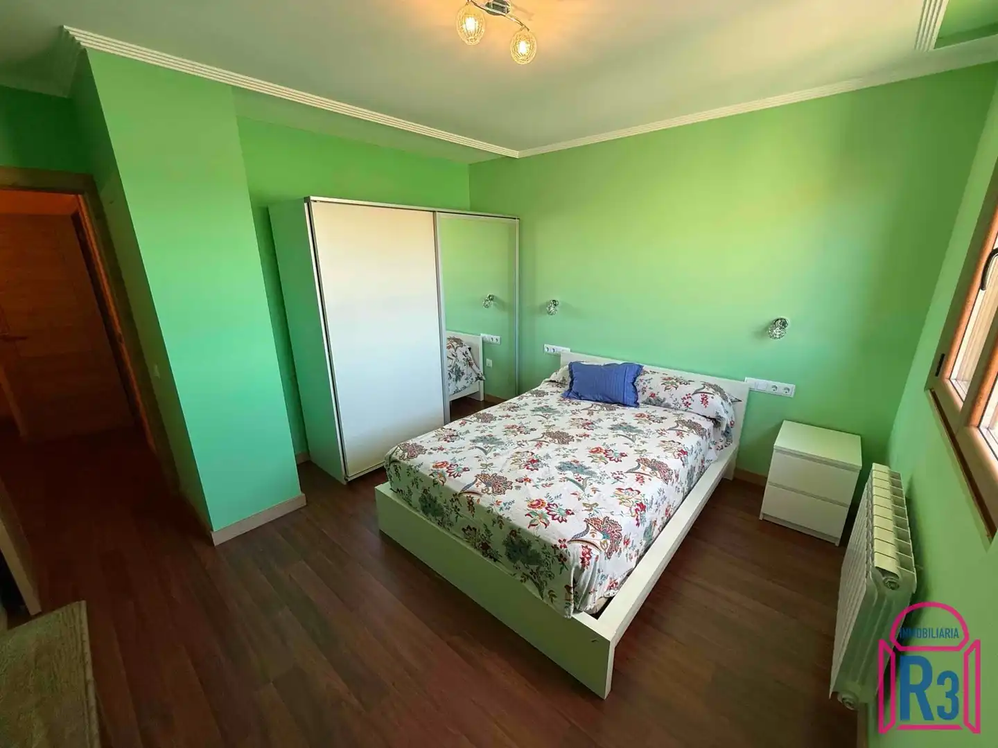 Bedroom of Houses for rent in Onzonilla  with Heating and Furnished