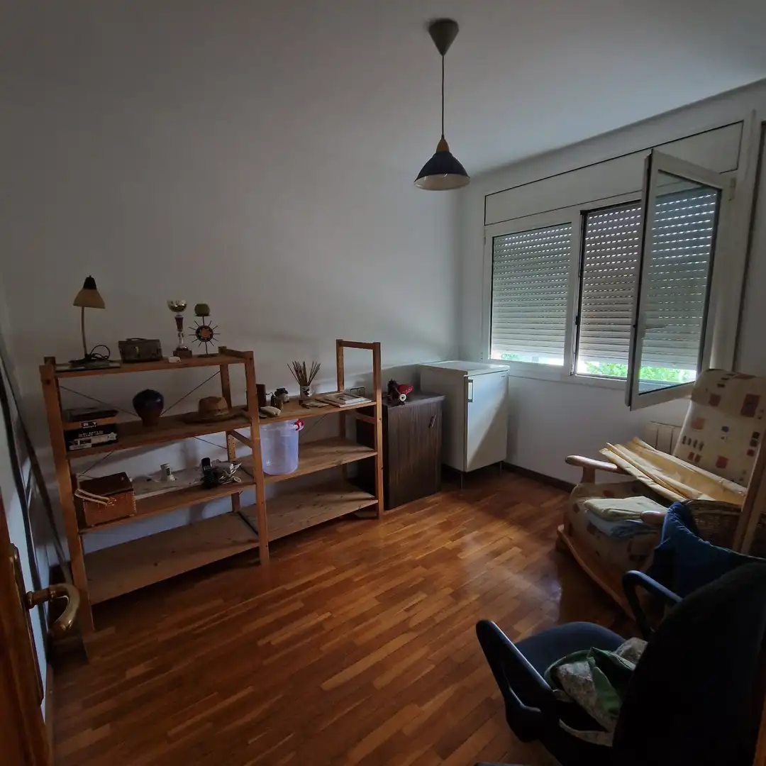 Habitación de Casa o chalet en venta en Sant Andreu de la Barca con Calefacción, Jardín privado y Parquet