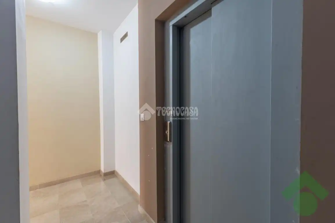 Piso en venta en Colomera