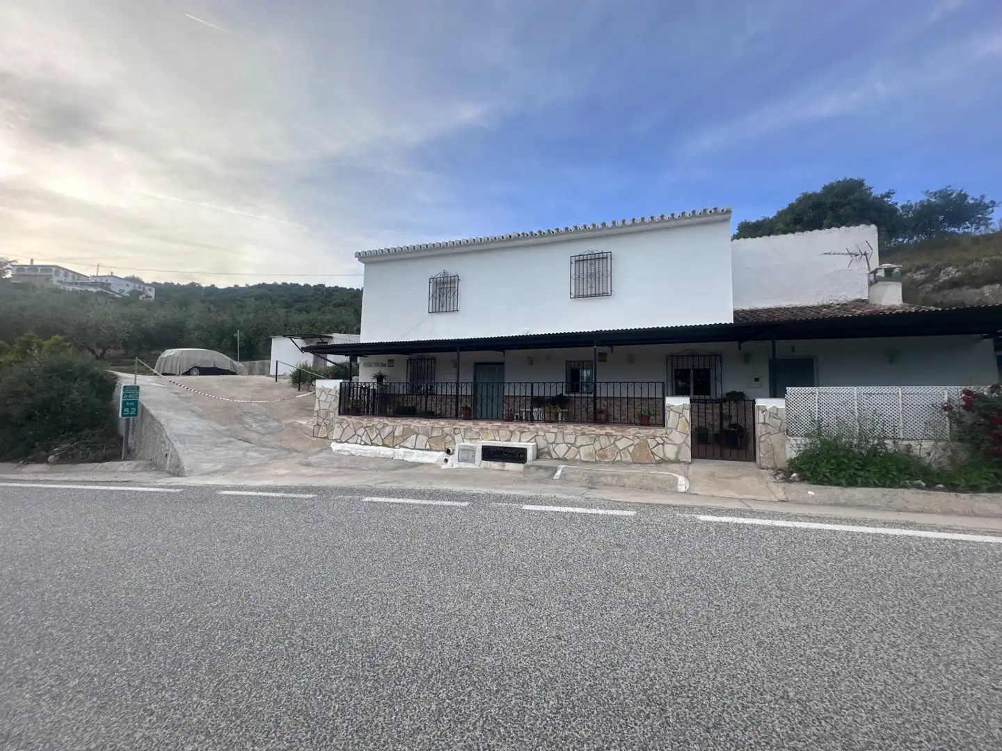 Vista exterior de Finca rústica en venda en Alcaucín amb Jardí privat, Terrassa i Moblat