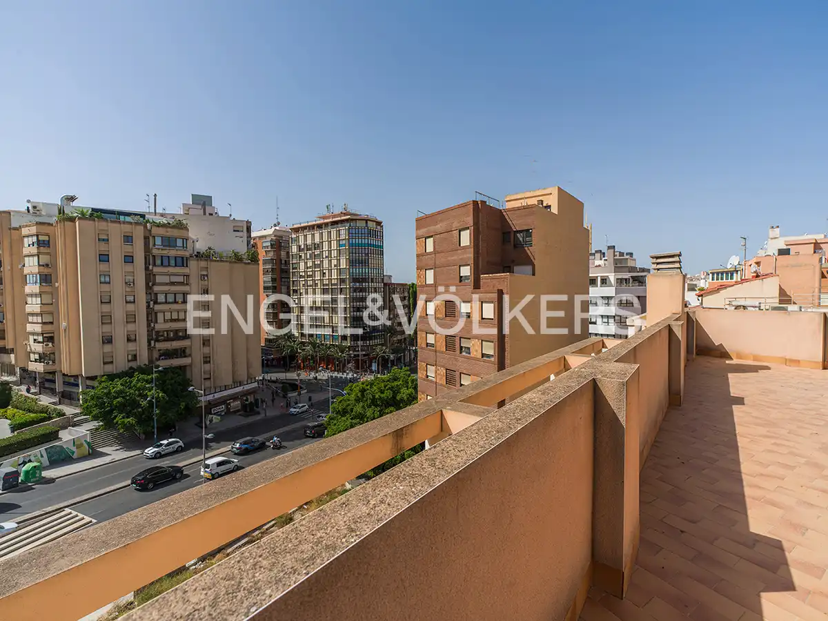 Terrace of Attic for sale in Alicante / Alacant  with Heating and Terrace