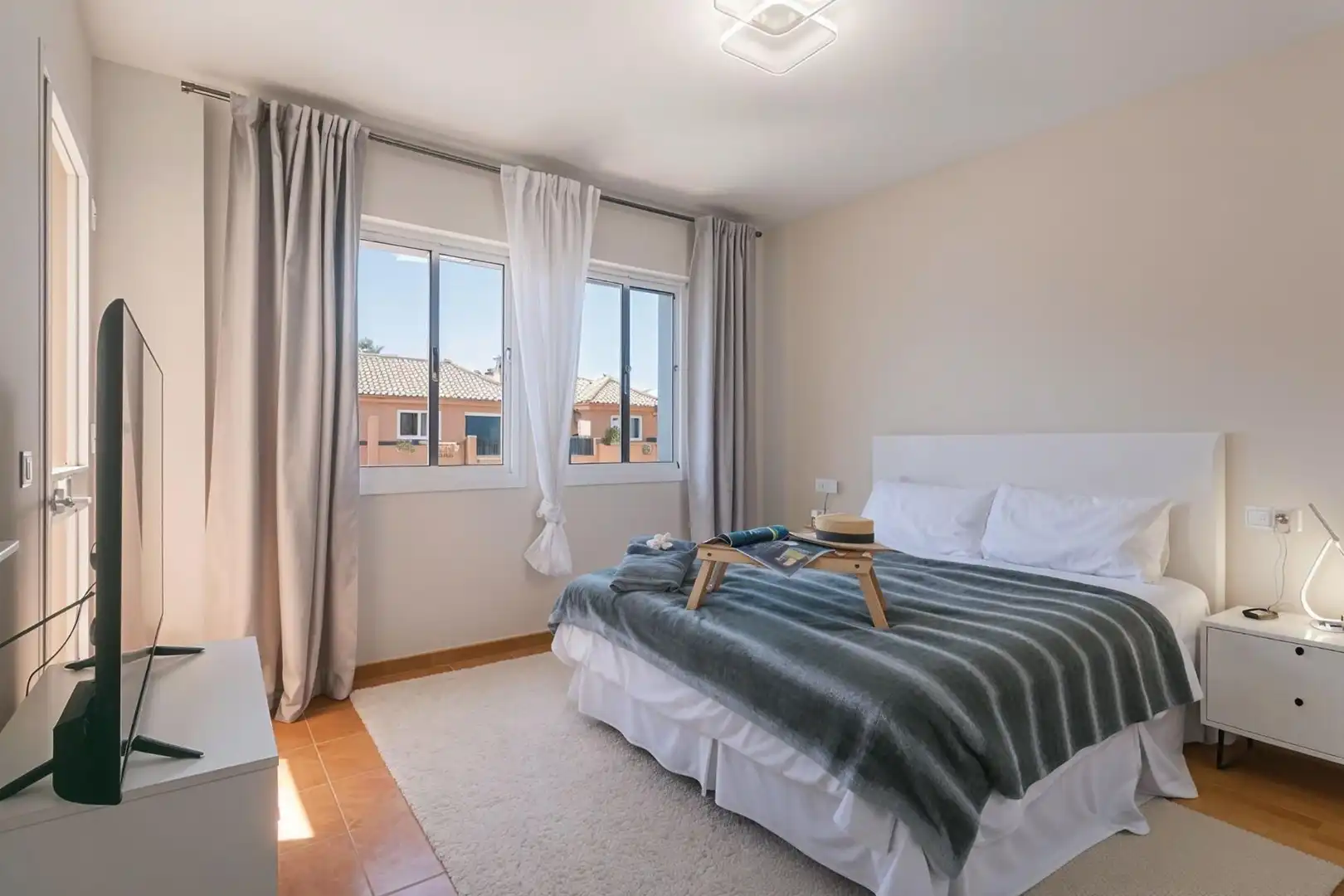 Habitación de Casa adosada en venta en Marbella con Aire acondicionado, Calefacción y Jardín privado