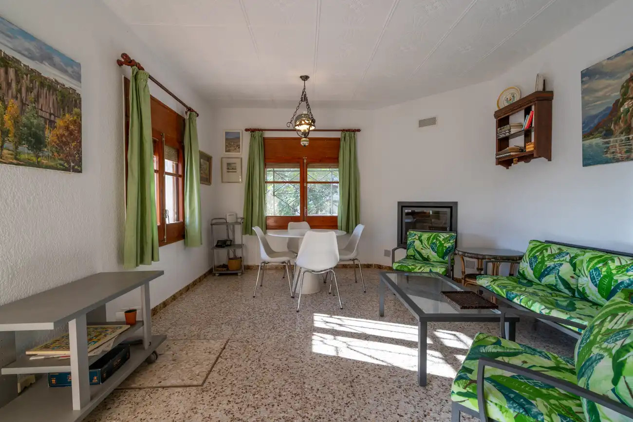 Sala d'estar de Casa o xalet en venda en Tortosa amb Calefacció, Jardí privat i Terrassa