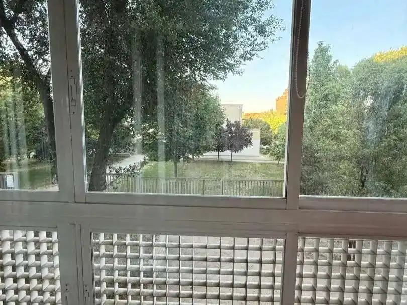 Vista exterior de Piso en venta en Madrid con Terraza y Trastero