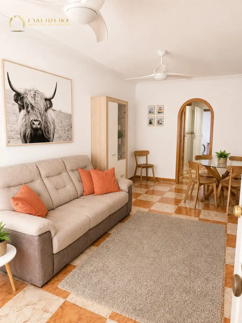 Living room of Flat for sale in Elche / Elx  with Air Conditioner, Heating and Terrace