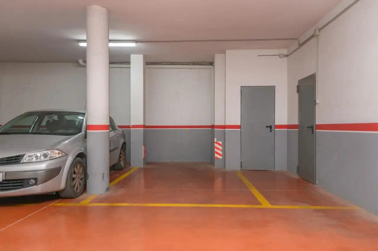 Parking of Duplexes for sale in Manresa  with Air Conditioner, Parquet flooring and Terrace