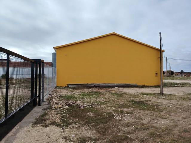 Local comercial en Alquiler en Calle Cogeces, 1 en Viloria