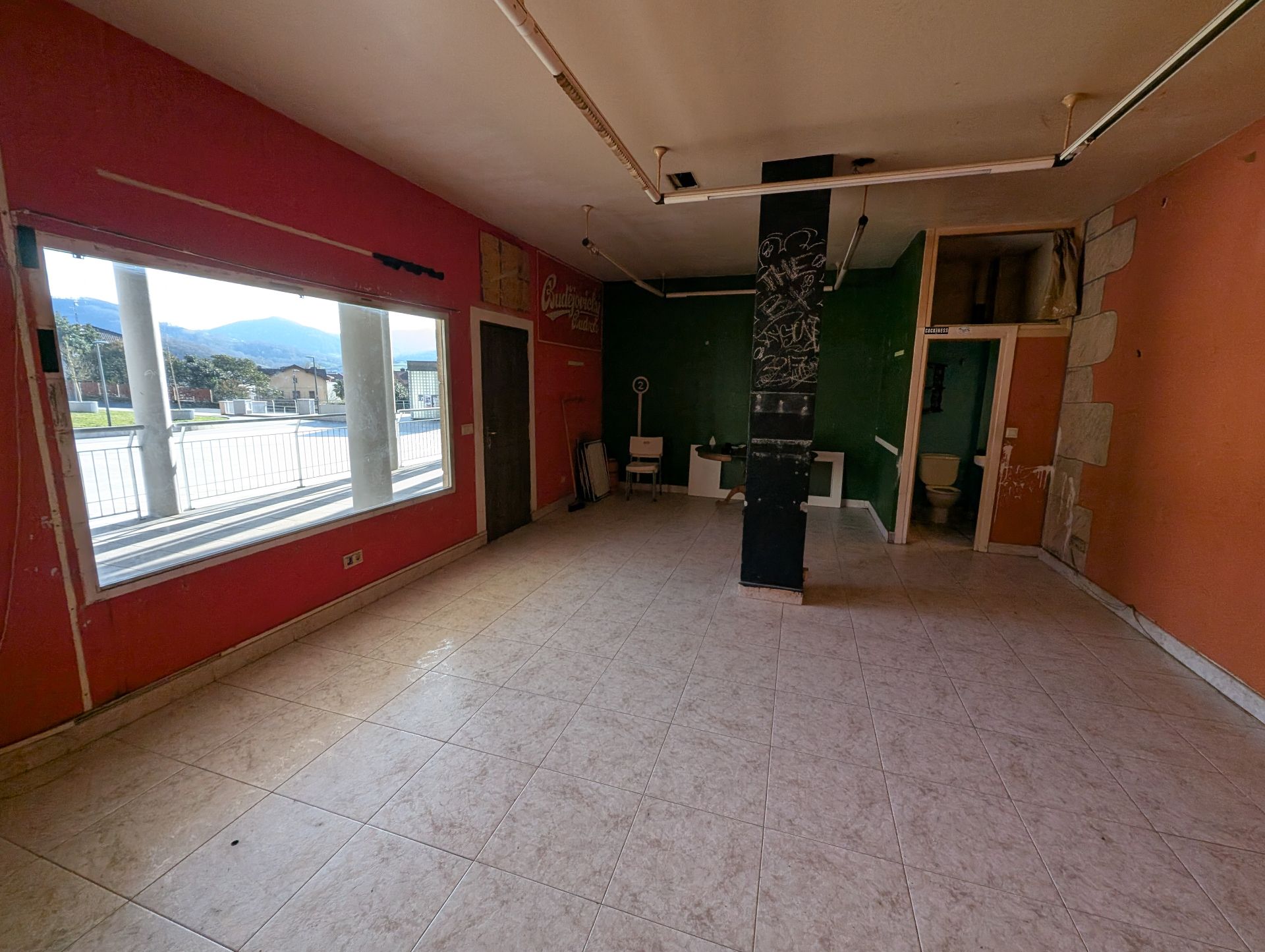 Local de alquiler en Landetxe Plaza, 1